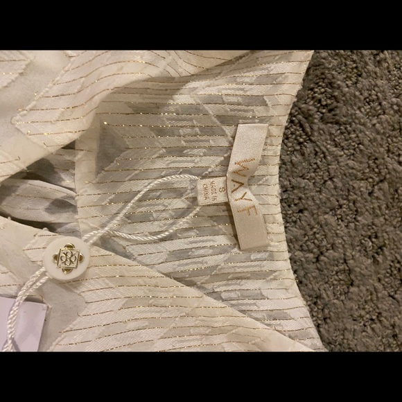 WAYF bell sleeve bodysuit. Size Small. - Picture 5 of 5